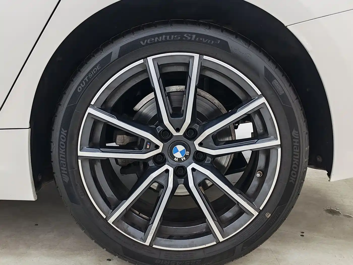 BMW 3 Series 2023 320Li M Sport Package фото 17
