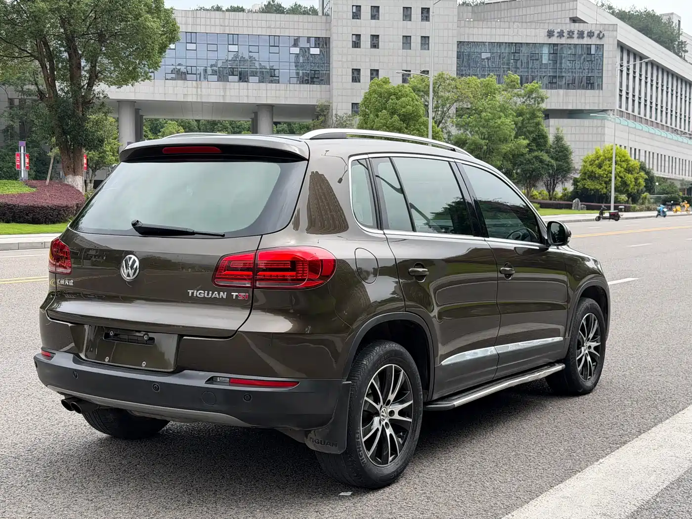 Volkswagen Tiguan 2013 1.8TSI Automatic 2WD Luxury Model фото 12