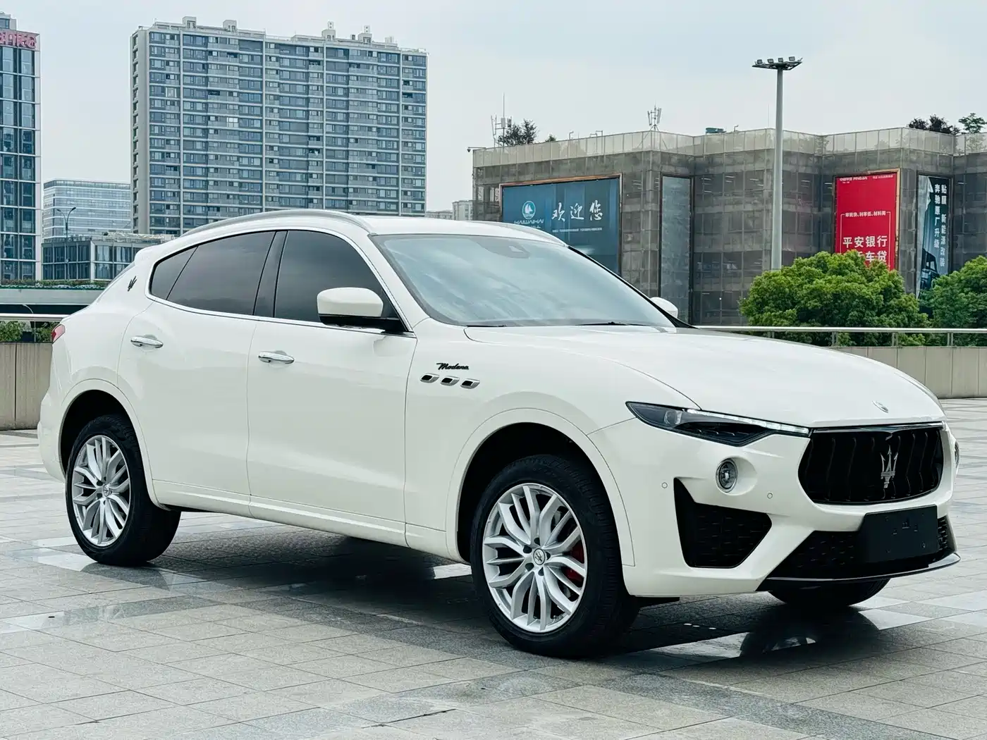 Maserati Levante 2022 3.0T Modena фото 3