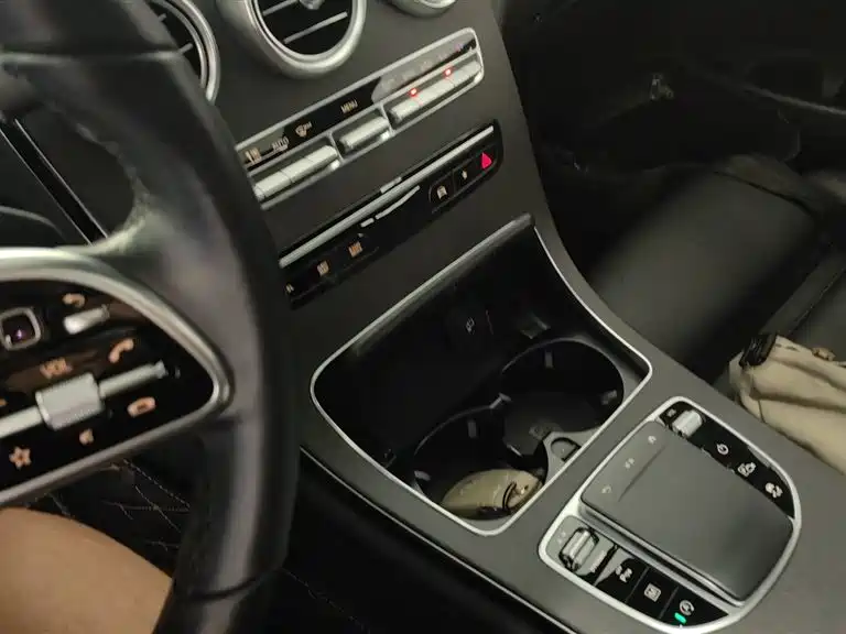 Mercedes-Benz GLC Coupe 2021 GLC 300 4MATIC Coupe SUV фото 10