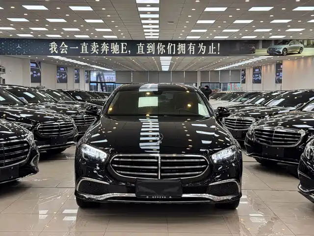 Mercedes-Benz E-Class 2023 E 300 L Fashion