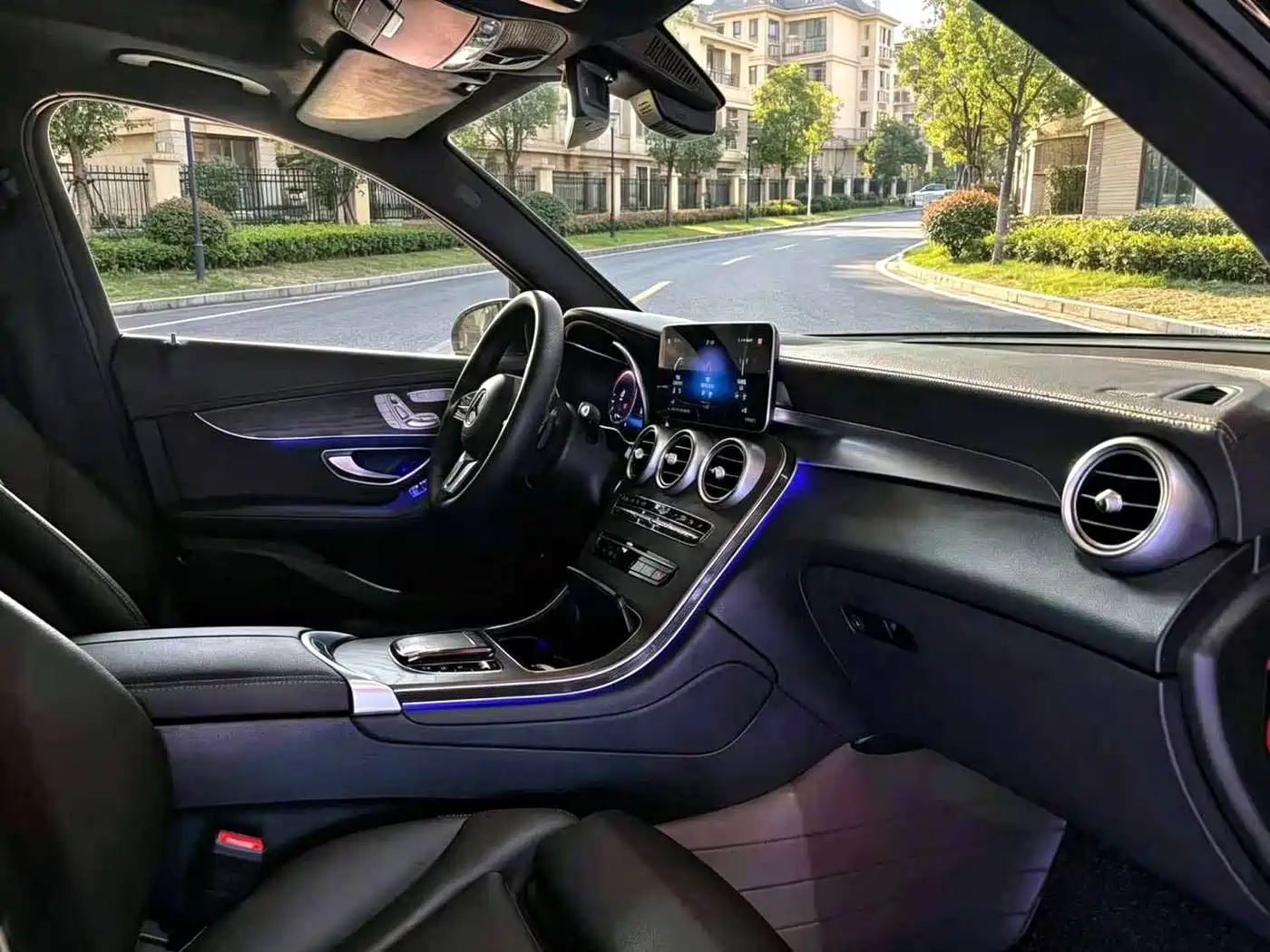 Mercedes-Benz GLC 2022 Model GLC 260 L 4MATIC Luxury Edition фото 5