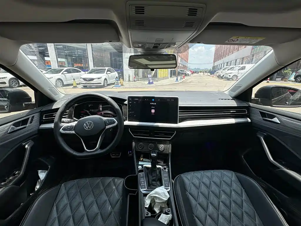 Volkswagen Sagitar 2023 300TSI DSG Surpassing Edition фото 10