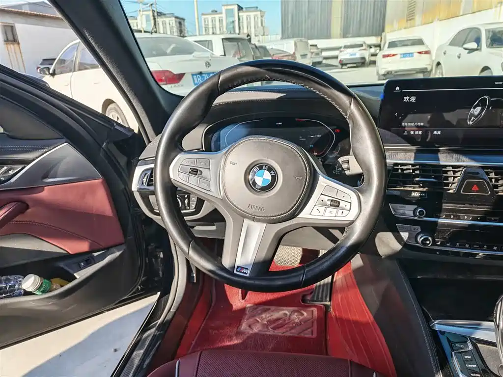 BMW 5 Series 2022 Model Second Facelift 525Li M Sport Package фото 8