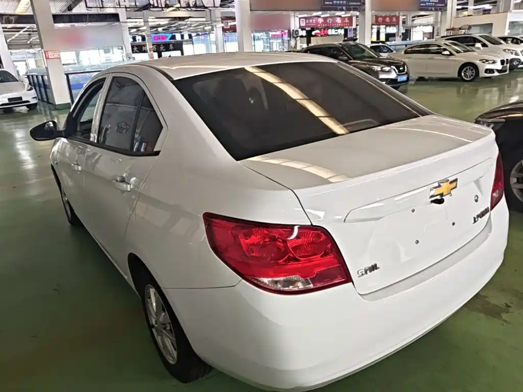 Chevrolet Sail 2015 Sail 3 1.5L Manual Ideal Sunroof Edition фото 5