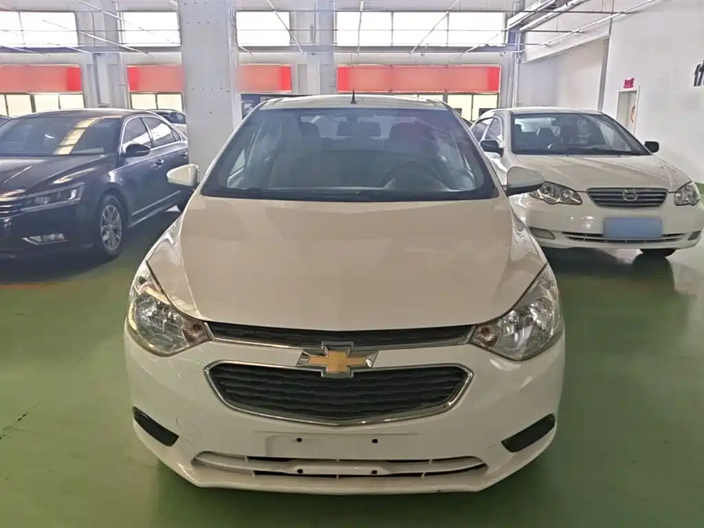Chevrolet Sail 2015 Sail 3 1.5L Manual Ideal Sunroof Edition фото 3