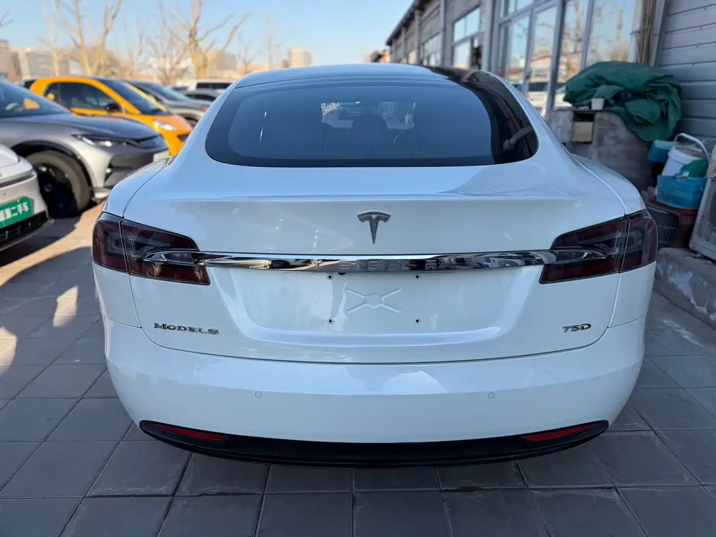 TESLA MODEL S