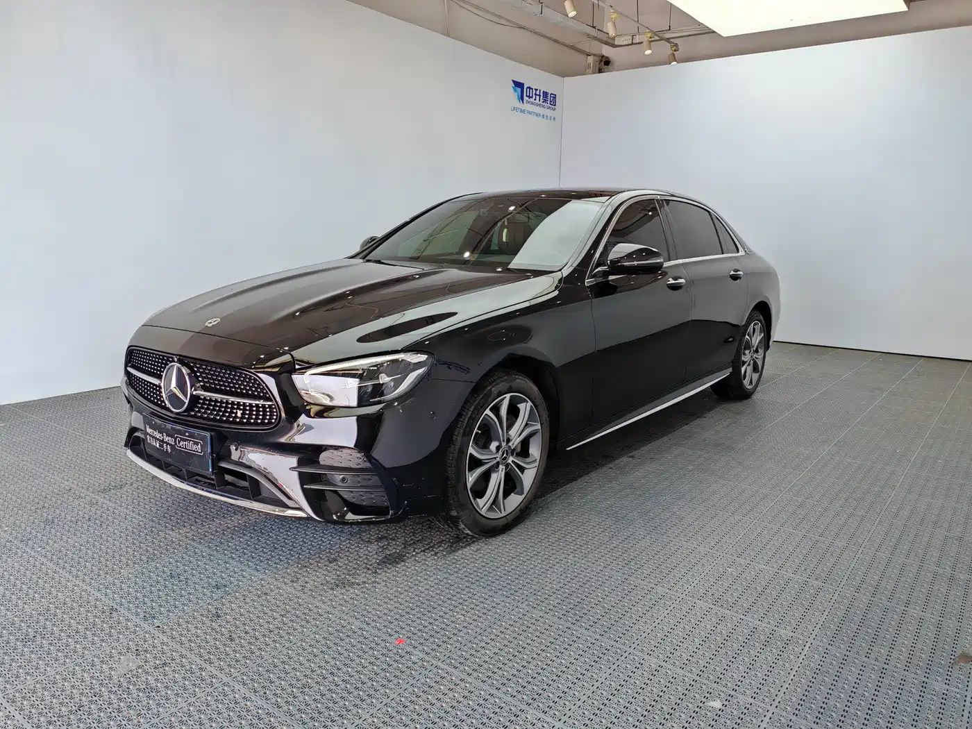 Mercedes-Benz E-Class 2022 Facelift E 300 L Sport Fashion Style