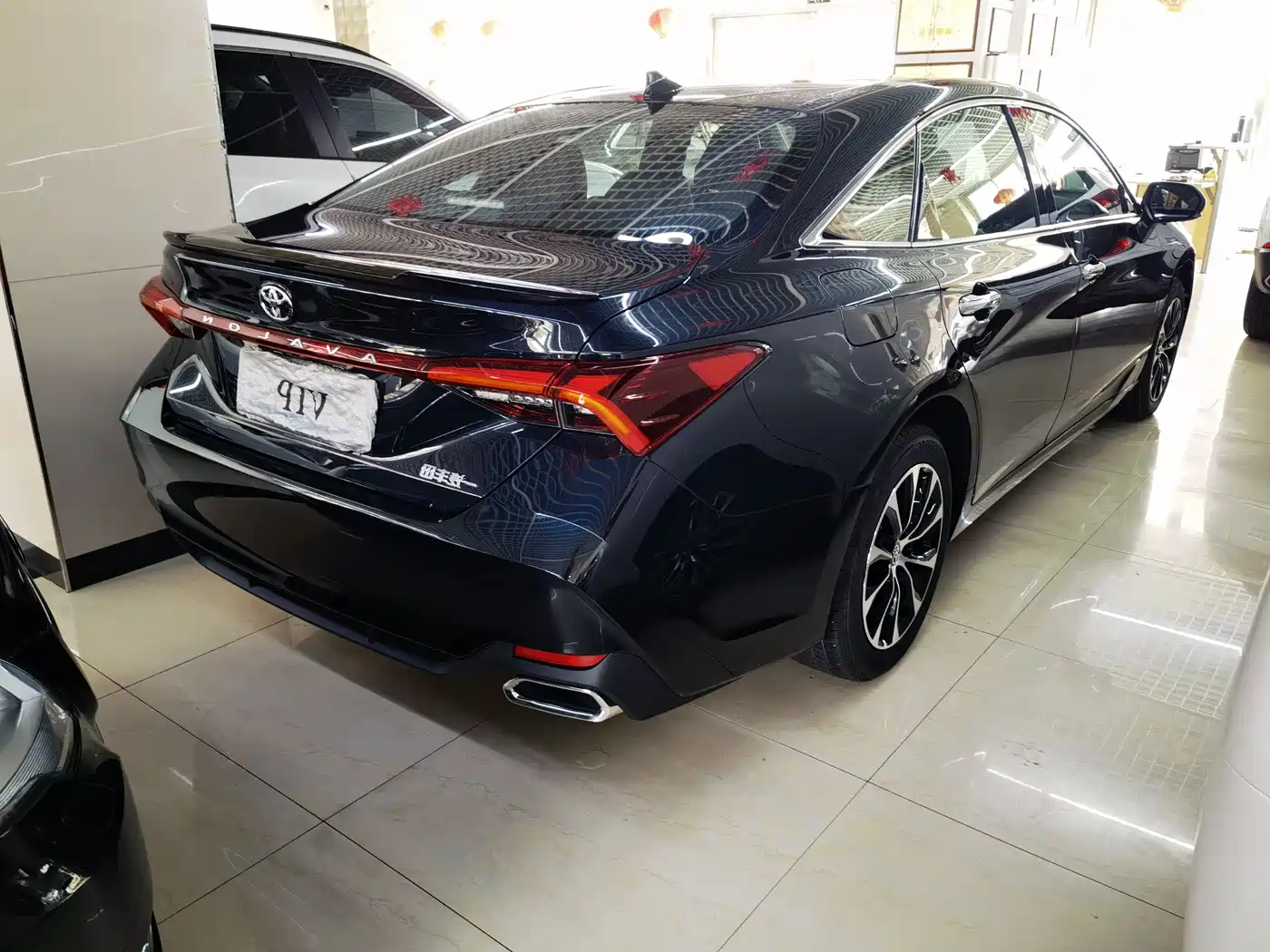 Toyota Avalon 2022 2.0L Luxury Edition фото 6