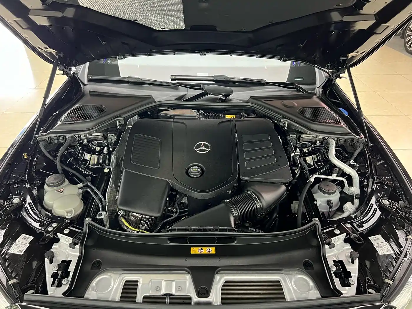 Mercedes-Benz E-Class 2025 E 300 L Luxury фото 26