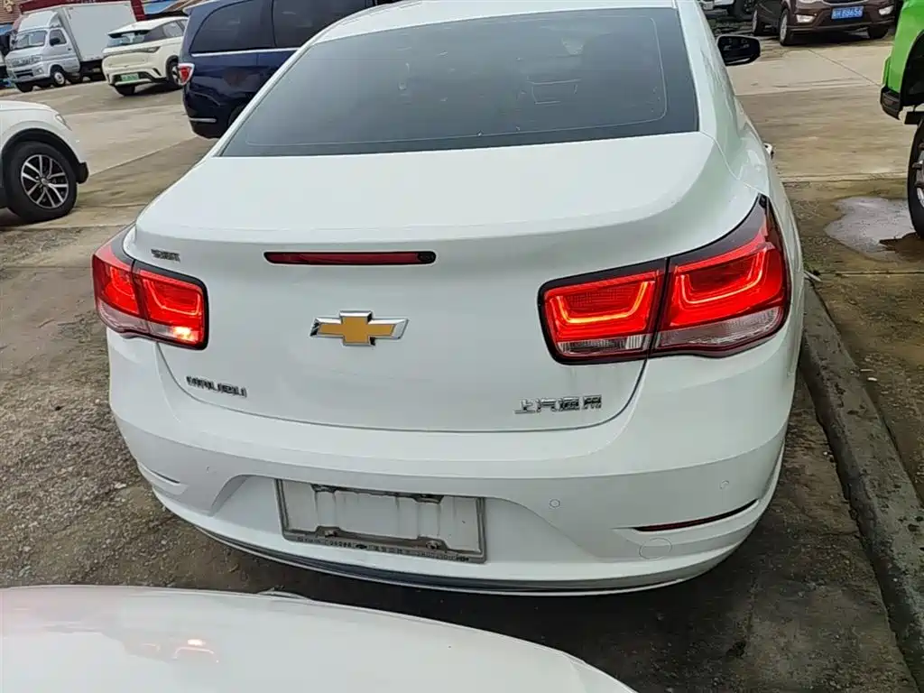 Chevrolet Malibu 2018 530T Automatic Luxury Edition фото 6