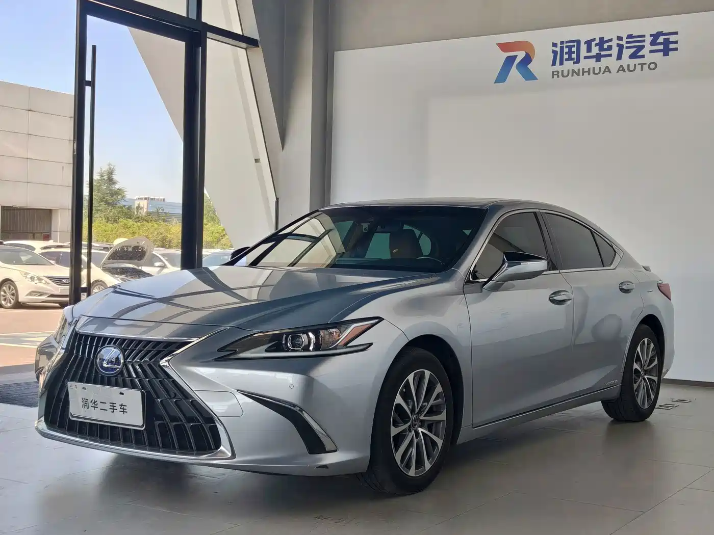 Lexus ES