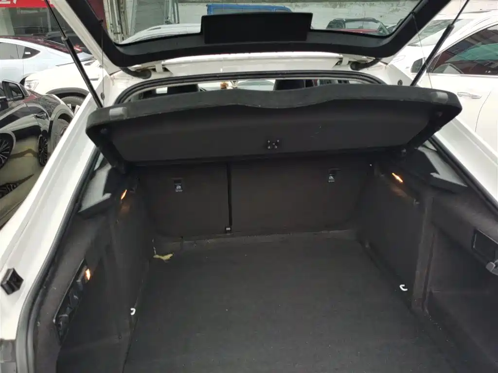 Škoda Superb 2016 TSI330 DSG Smart Edition фото 19