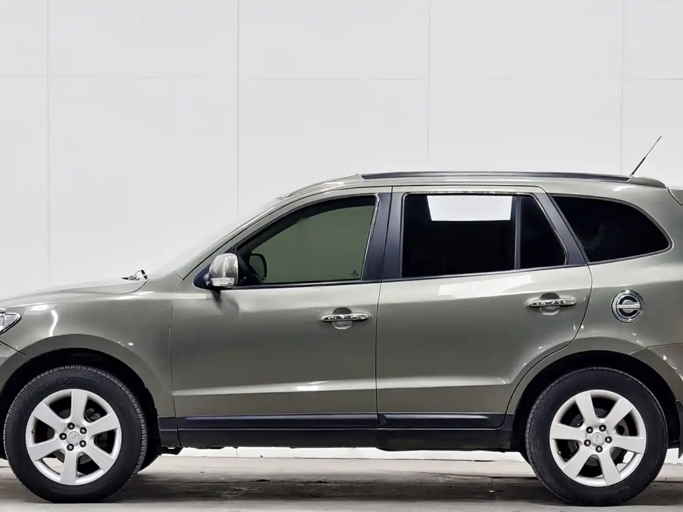Hyundai Santa Fe Classic 2009 2.7 Luxury фото 8