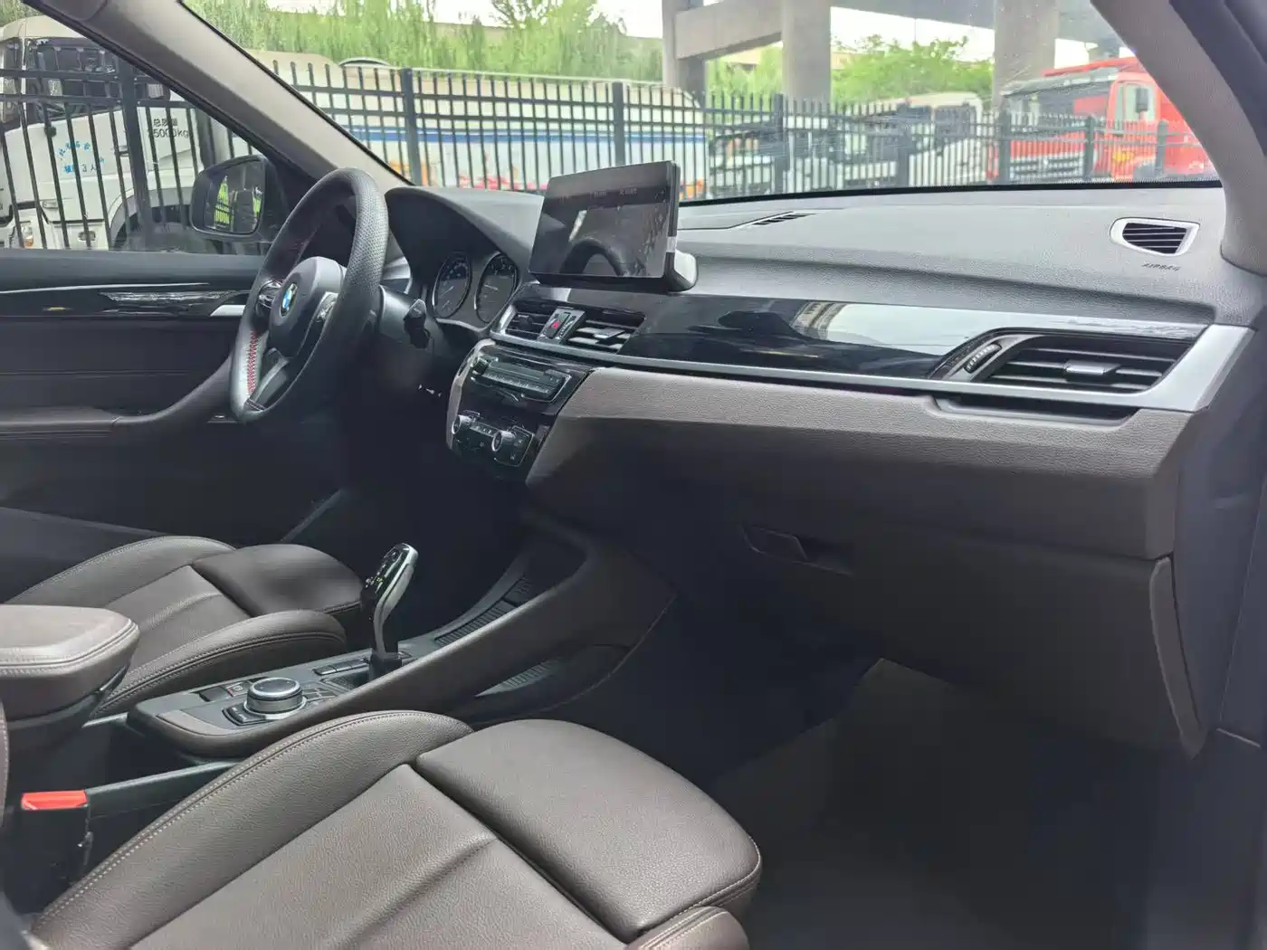 BMW X1 2021 sDrive25Li Leading фото 15