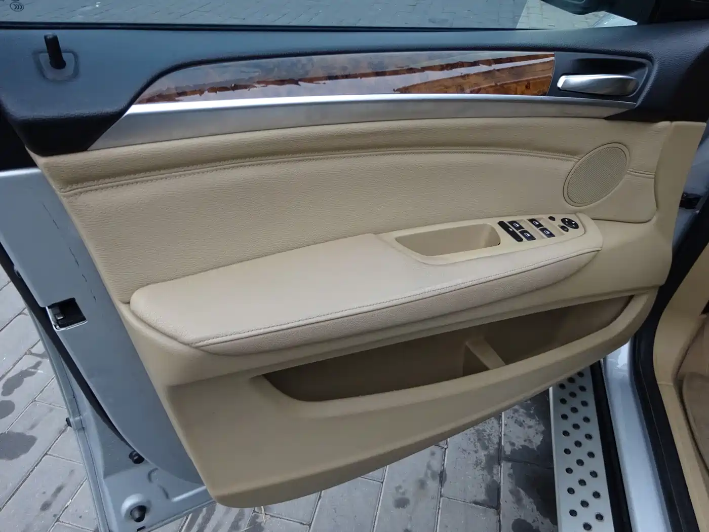BMW X5 (Import) 2011 xDrive35i Leading Edition фото 28
