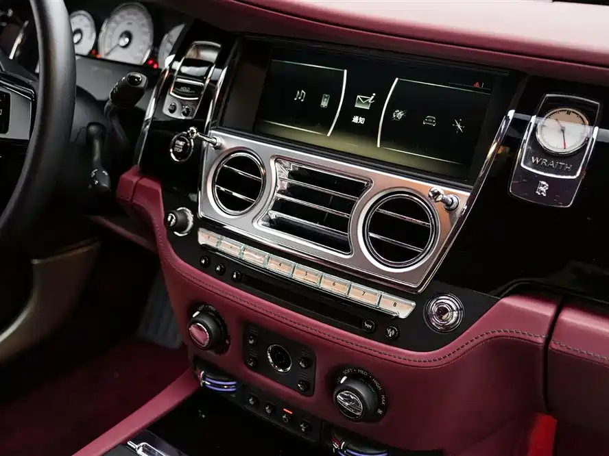 Rolls-Royce Wraith 2018 6.6T Standard фото 17