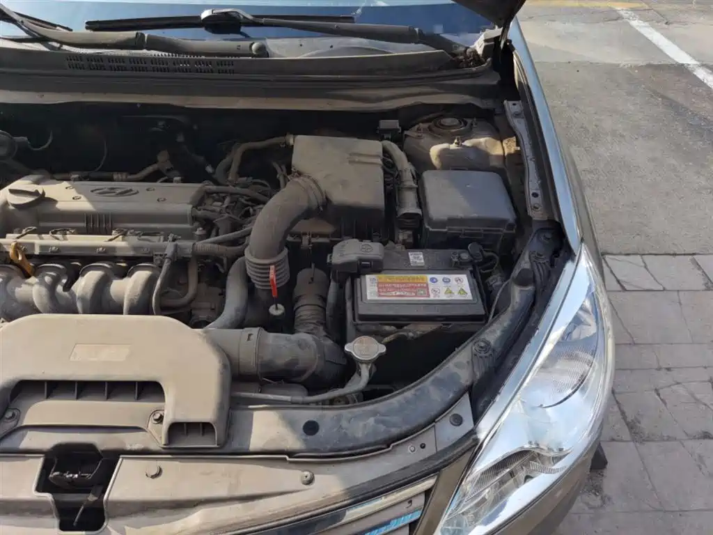 Hyundai Elantra 2011 1.6L Automatic Comfort фото 21