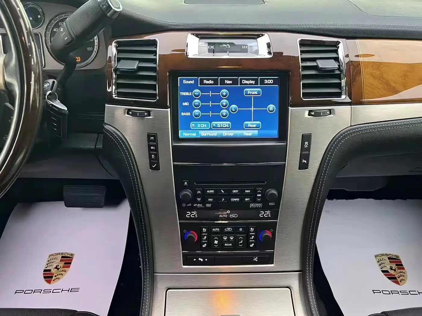 Cadillac Escalade 2013 6.2L ESV Platinum Extended фото 17