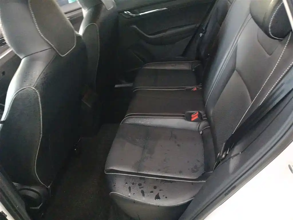 Škoda Kamiq 2021 1.5L Auto Comfort Edition фото 17
