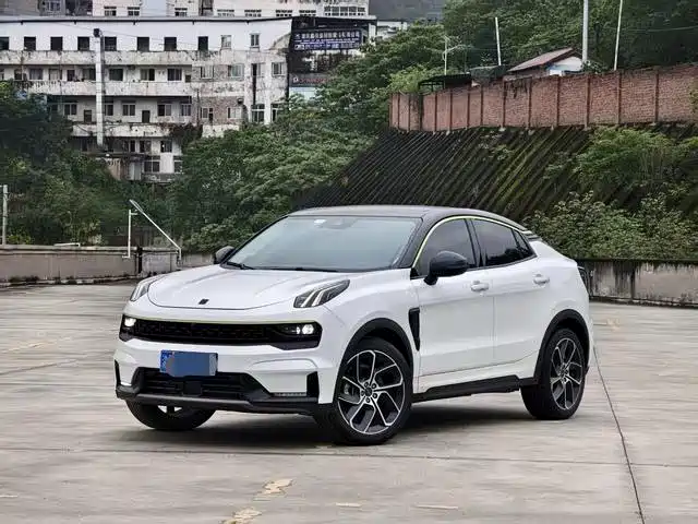 Lynk & Co 05 2020 2.0TD 2WD Shine Halo