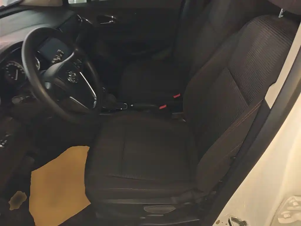 Buick Encore 2017 18T Automatic 2WD Urban Leading фото 15