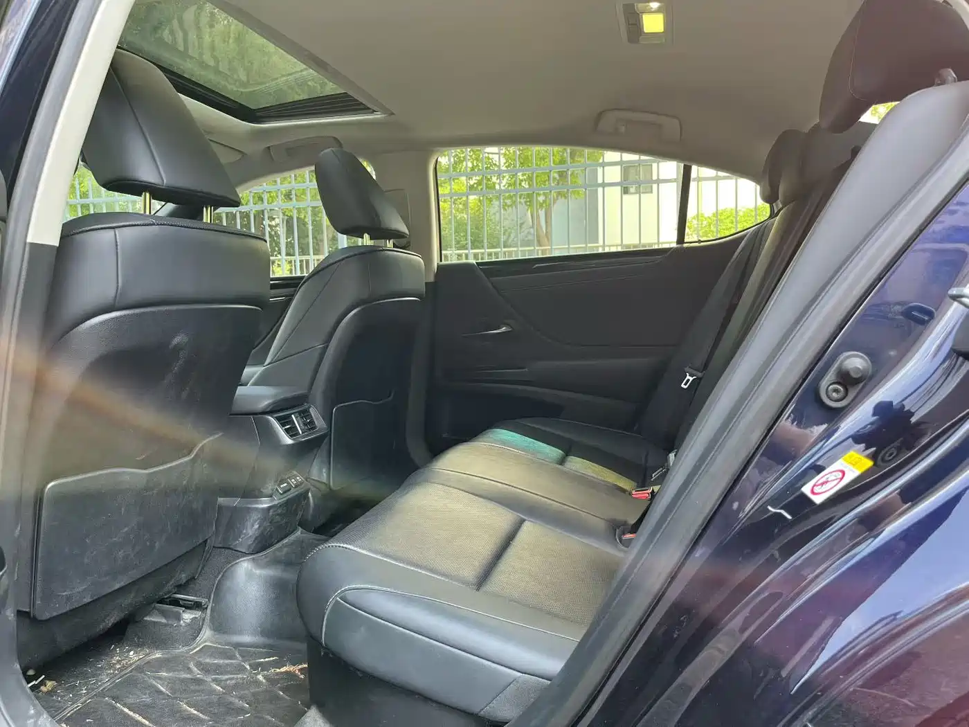 Lexus ES 2018 300h Excellence Edition China V фото 8