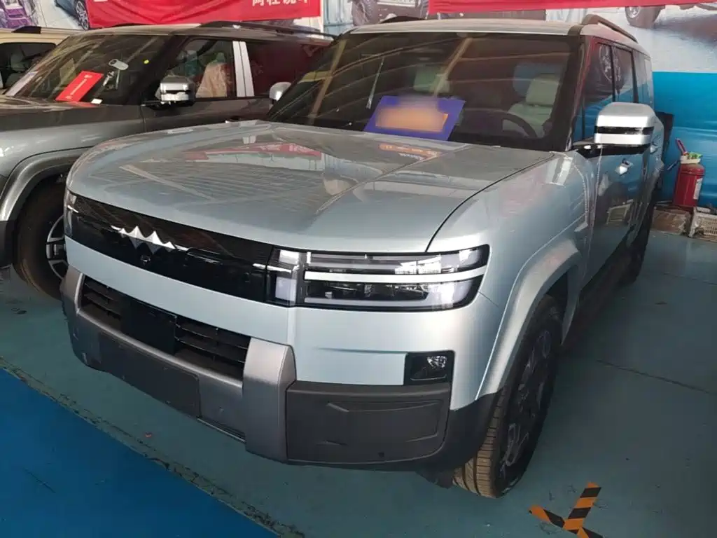 Fang Cheng Bao Titanium 7 2025 190KM All-Wheel Drive Max Edition