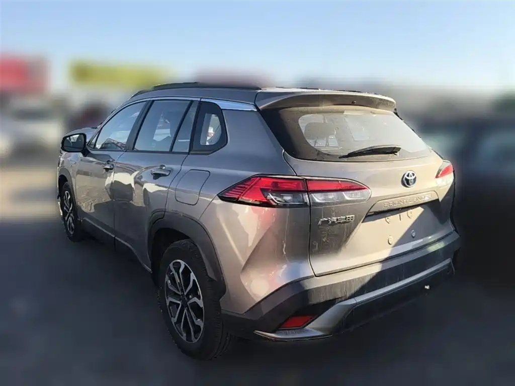 Toyota Frontlander 2023 2.0L Smart Hybrid Dual Engine Prestige Edition фото 9