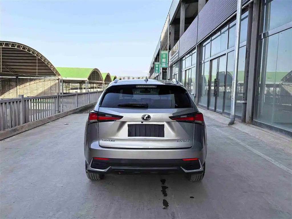 Lexus NX 2017 200 FWD Sharp Edition фото 5