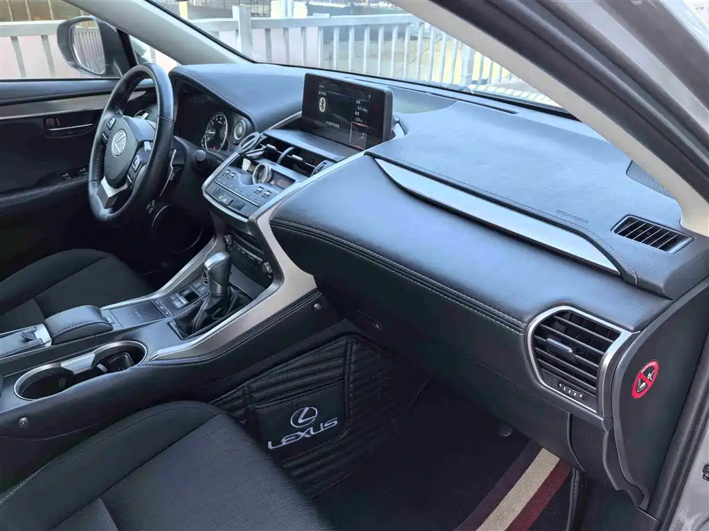 Lexus NX 2017 200 FWD Sharp Edition фото 12