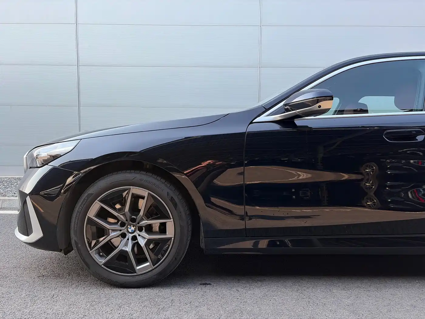 BMW 5 Series 2025 530Li Leading Luxury Package фото 7