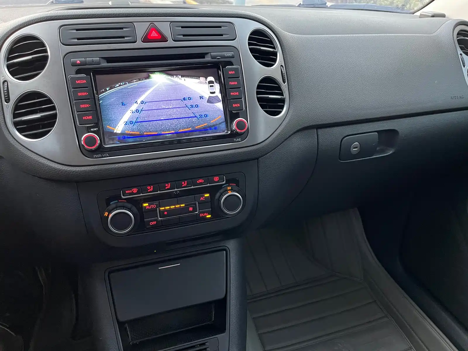 Photo 16 - Volkswagen Tiguan