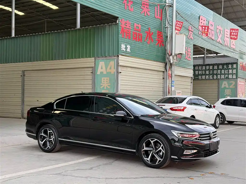 Volkswagen Magotan 2025 Facelift Public Edition 330TSI DSG Luxury фото 3