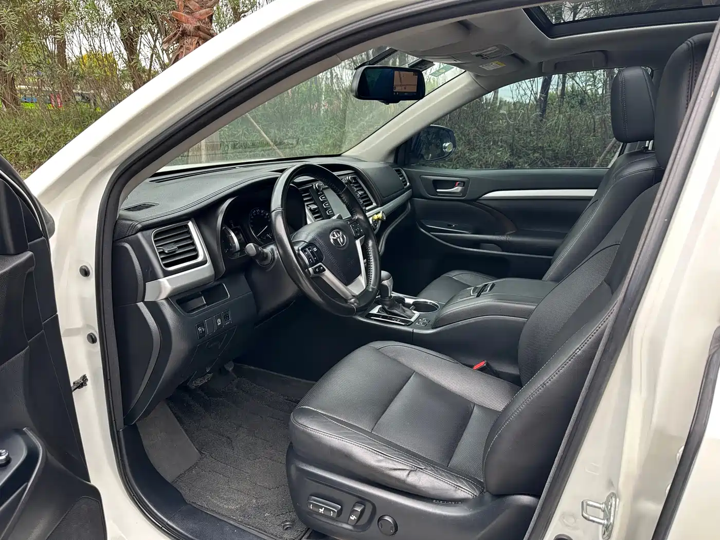 Toyota Highlander 2017 2.0T 4WD Premium 7-Seater фото 8