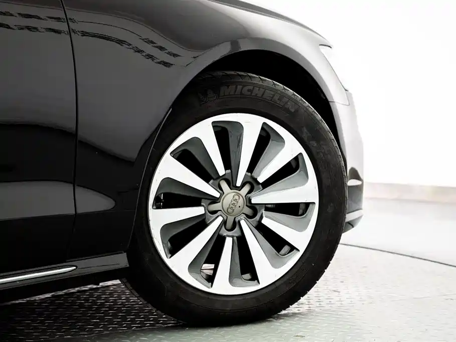 Audi A6L 2017 30 FSI Comfort фото 17