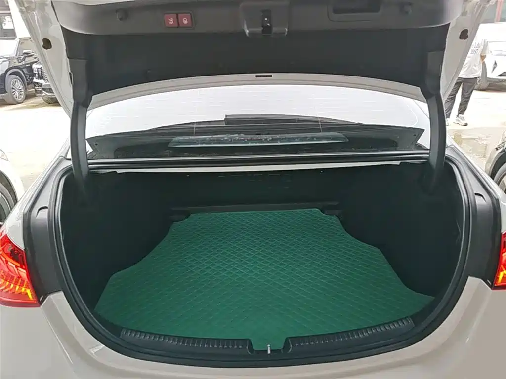 Mercedes-Benz C-Class 2023 C 260 L Sport фото 19