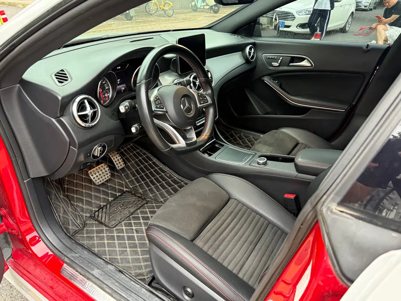 Mercedes-Benz CLA (Import) 2018 CLA 220 4MATIC фото 6