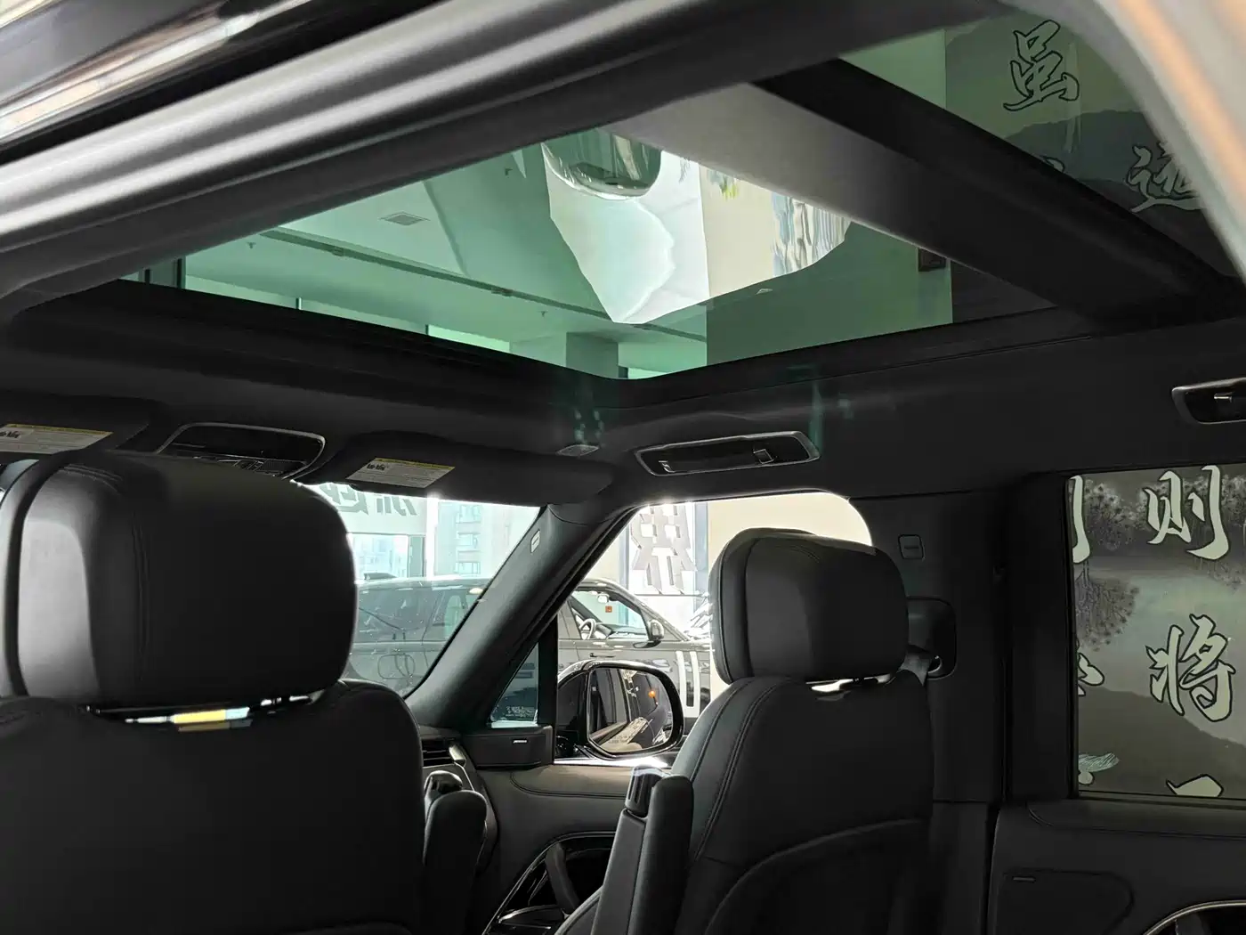 Land Rover Range Rover фото 19
