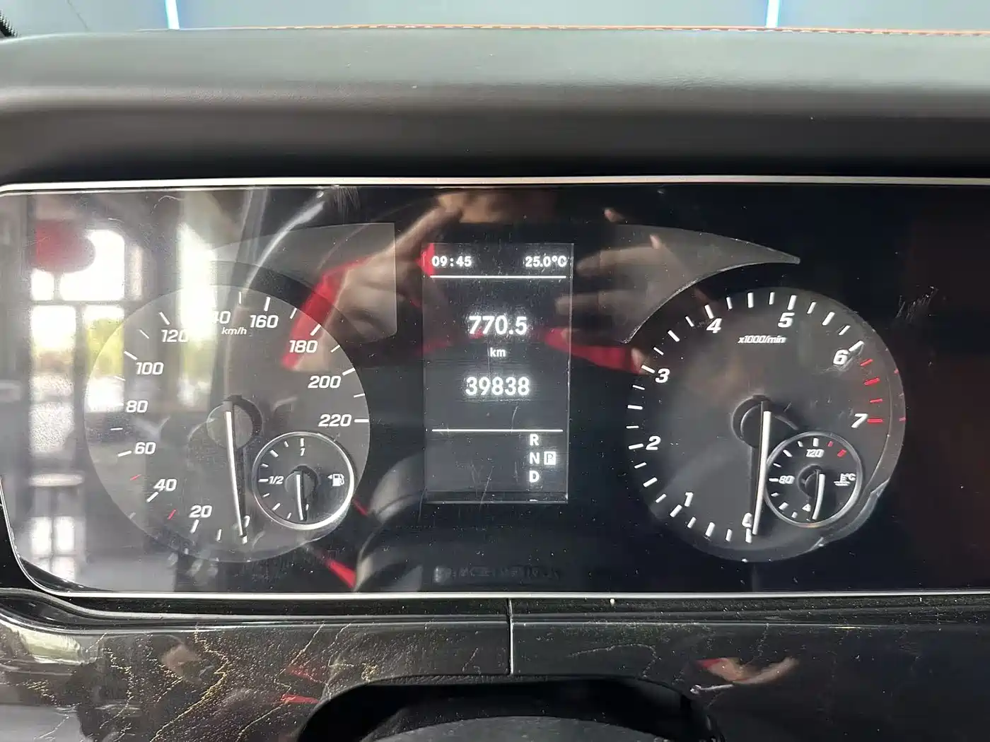 Mercedes-Benz Vito 2023 2.0T Business 7-Seater фото 12