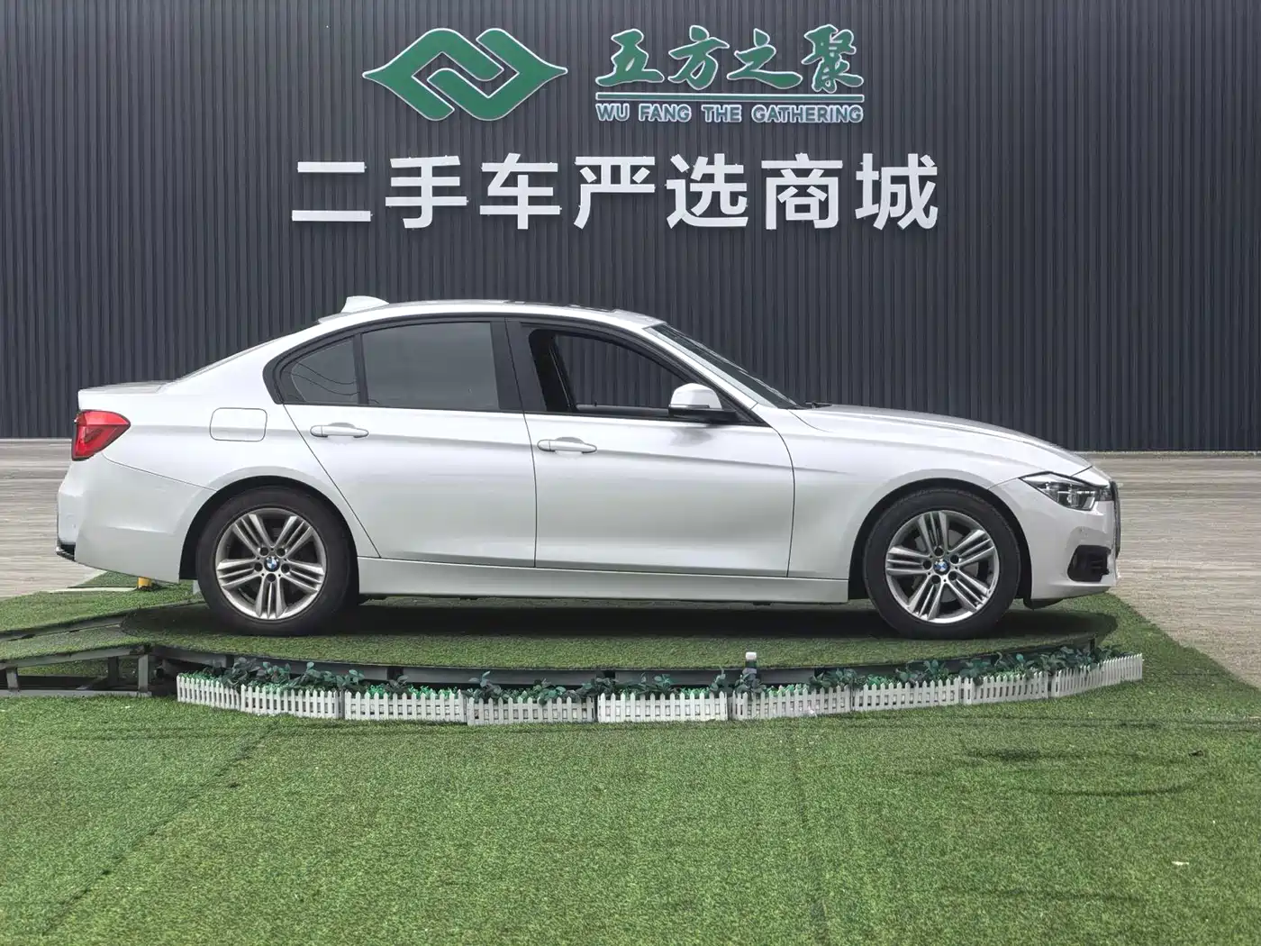 BMW 3 Series 2016 320i Fashion Model фото 4