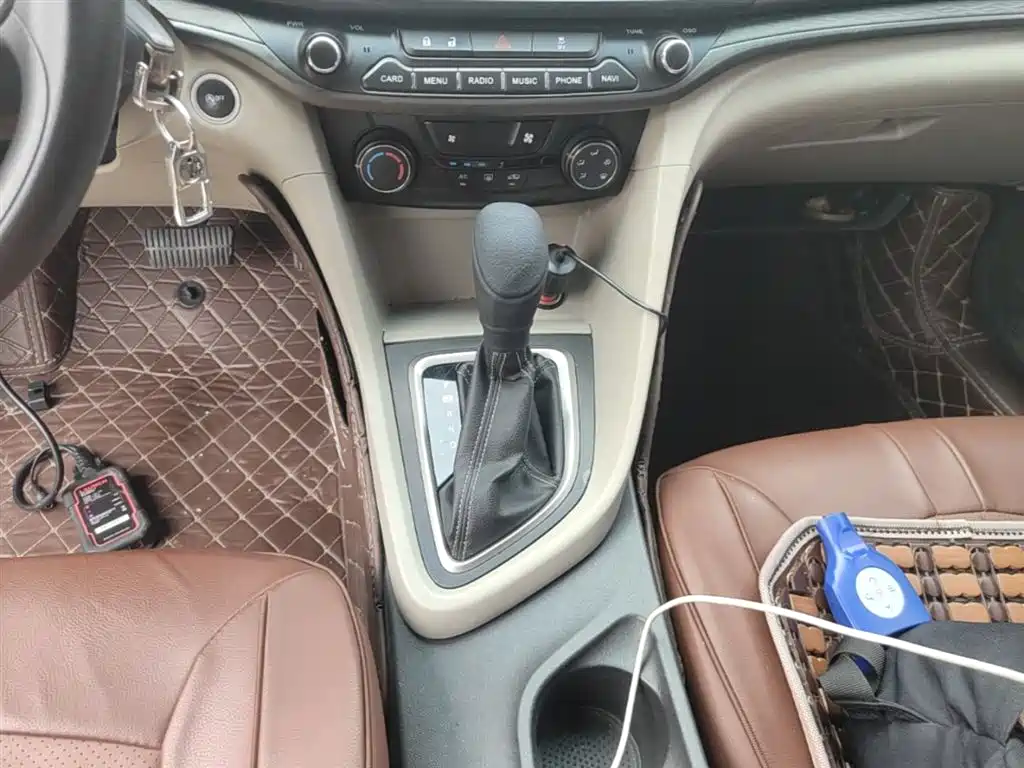 Buick Excelle 2015 15N Automatic Elite фото 14