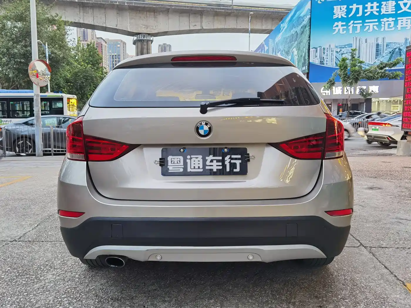 BMW X1 2013 sDrive18i Fashion фото 5