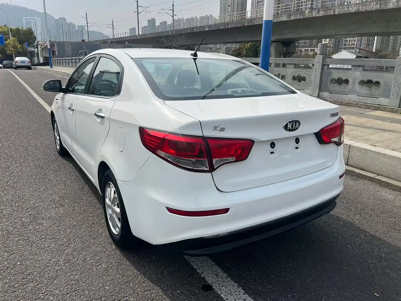 Kia K2 2015 Sedan 1.4L AT GLS фото 9