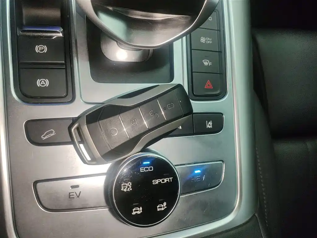 Denza X 2020 Model PHEV Flagship Edition фото 17