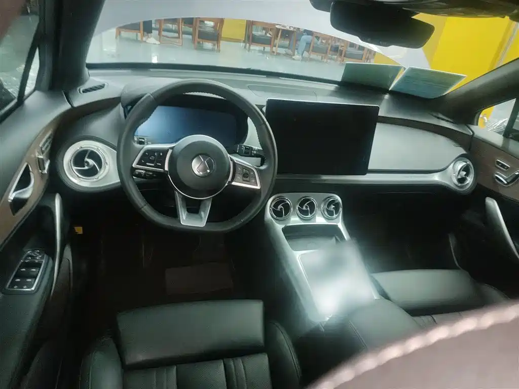 Denza X 2020 Model PHEV Flagship Edition фото 6
