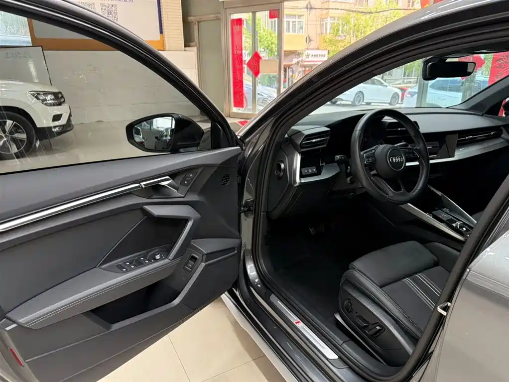 Audi A3 2023 Facelift A3L Limousine 35 TFSI Fashion Sport фото 13