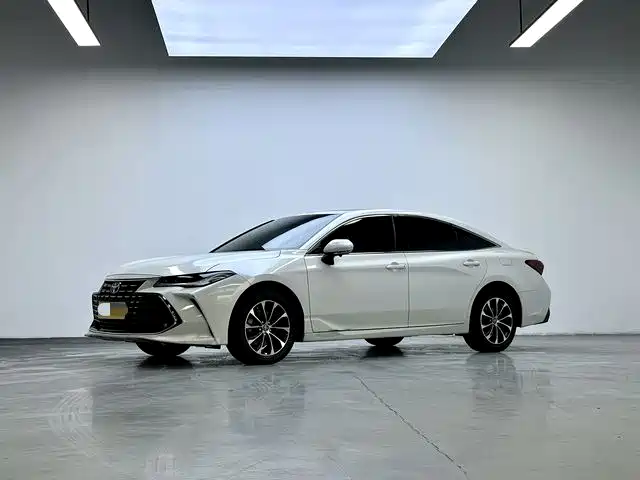 Toyota Avalon 2022 2.0L Progressive Edition фото 2
