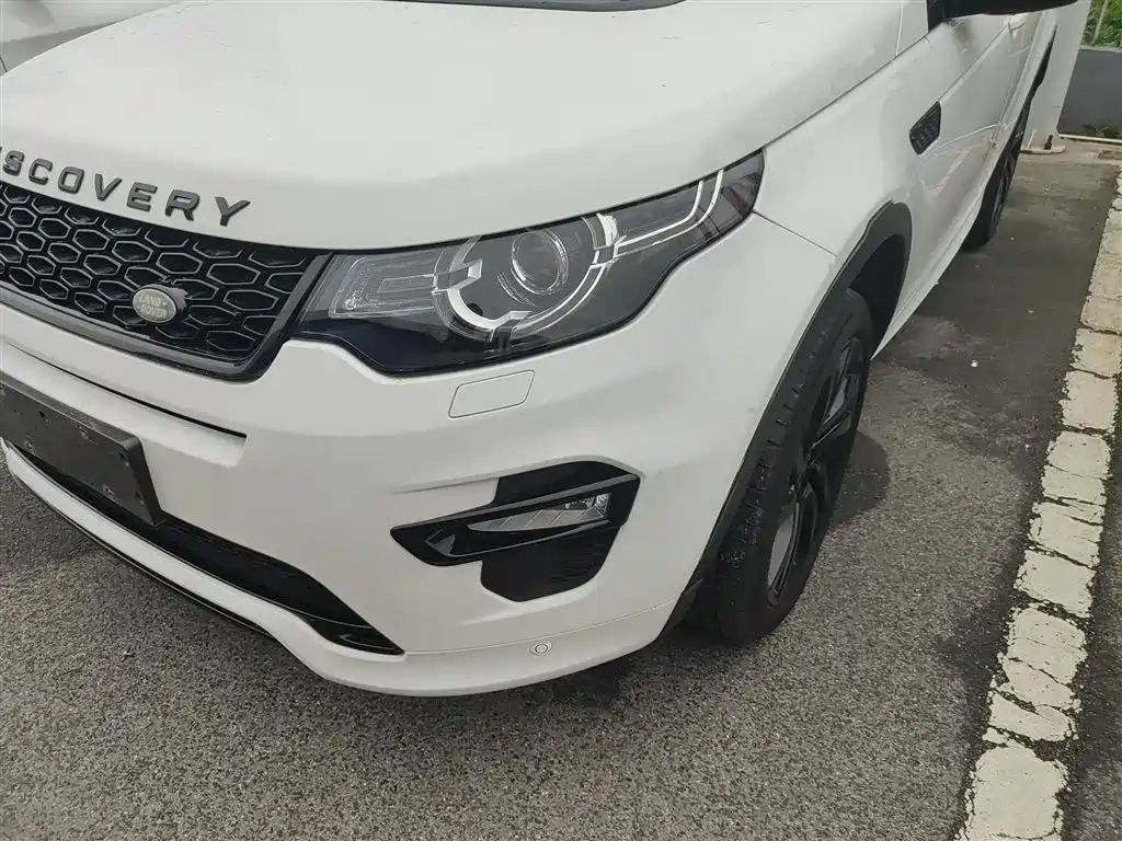 Land Rover Discovery Sport 2019 240PS SE Dynamic Edition China VI фото 18