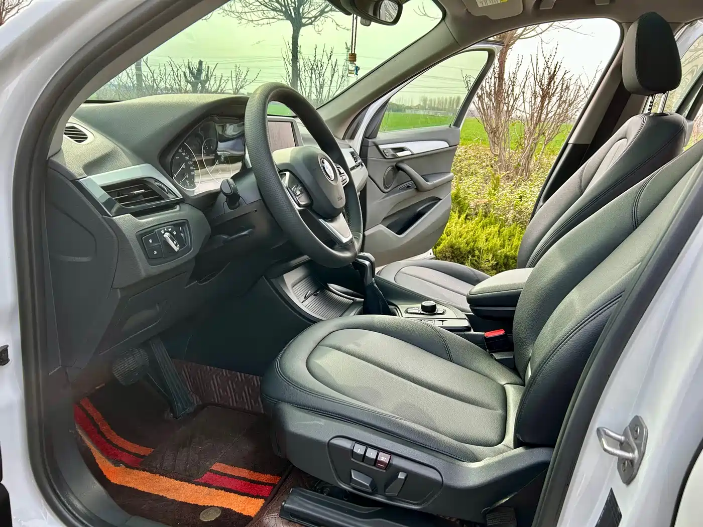 BMW X1 2018 sDrive20Li Leading Model фото 6